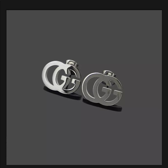 Meet your Posher, Lyn... - Picture 4 of 7